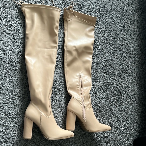 Brand new unworn tan knee high boots size 37 - Picture 2 of 4